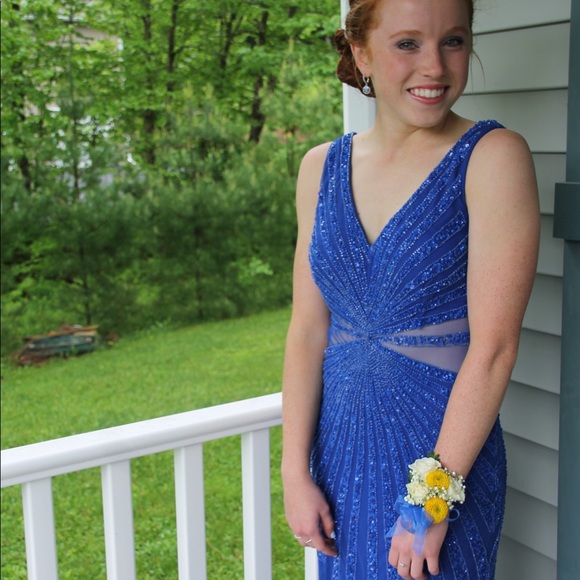 STUNNING Adrianna Papell Blue Beaded Prom Dress💙 - Picture 1 of 4